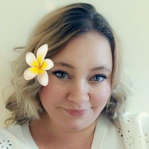 Meet your Posher, Candace